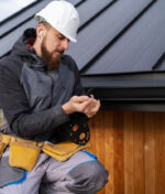 5 Signs Your Roof Needs Replacing Before Michigan Winter